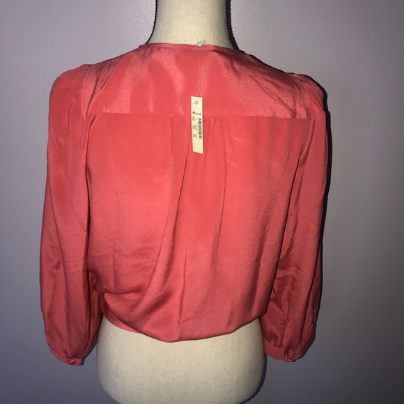 Top - Picture 2 of 2